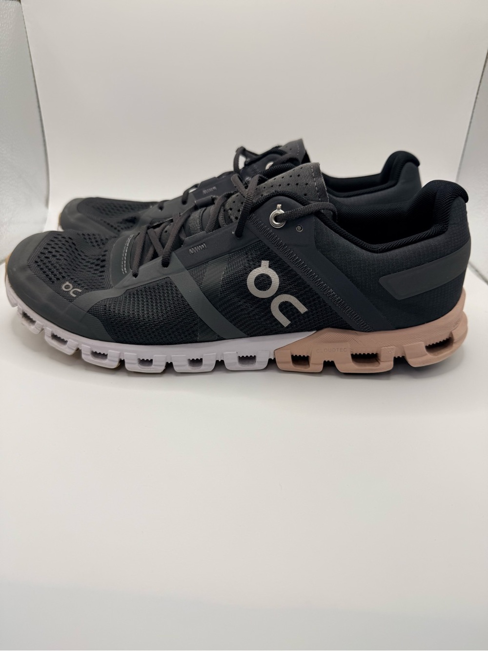ON CLOUDFLOW‎ Woman’s Running Shoes Rock Rose Running Walking Athletic Size 11